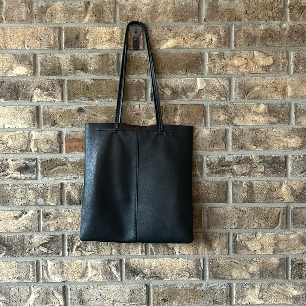 Banana Republic 🖤 Black genuine leather shoulder bag